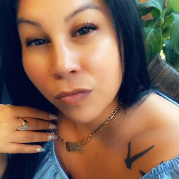 Meet your Posher, Renee - Picture 1 of 1